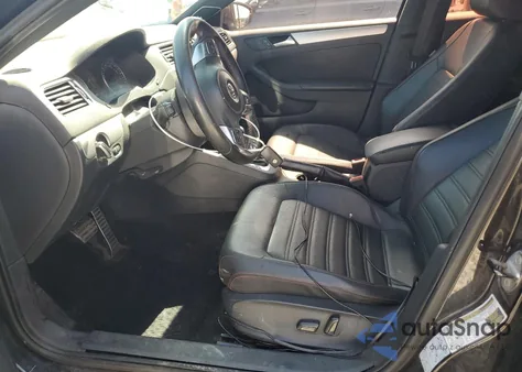 2013 Volkswagen Jetta Gli from USA, damaged, VIN 3VW467AJ7DM425988